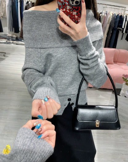 氛圍感一字領露肩長袖上衣