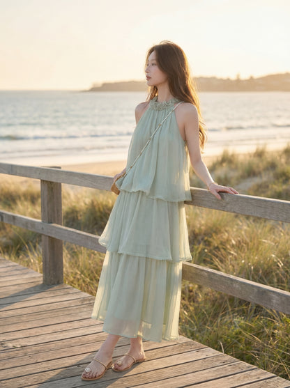 レースホルターネックティアードワンピース