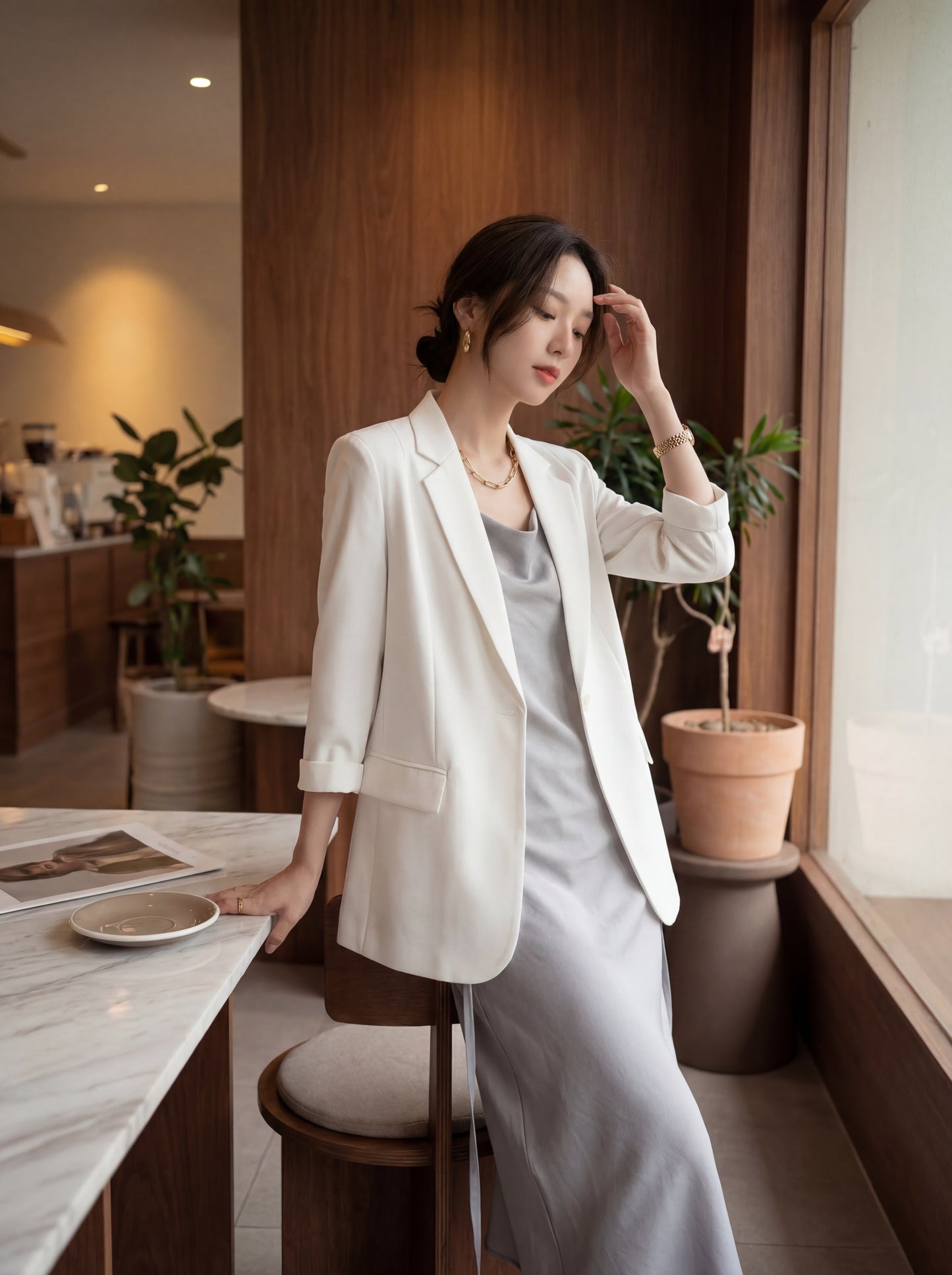 韓国風スリムフィットブレザー