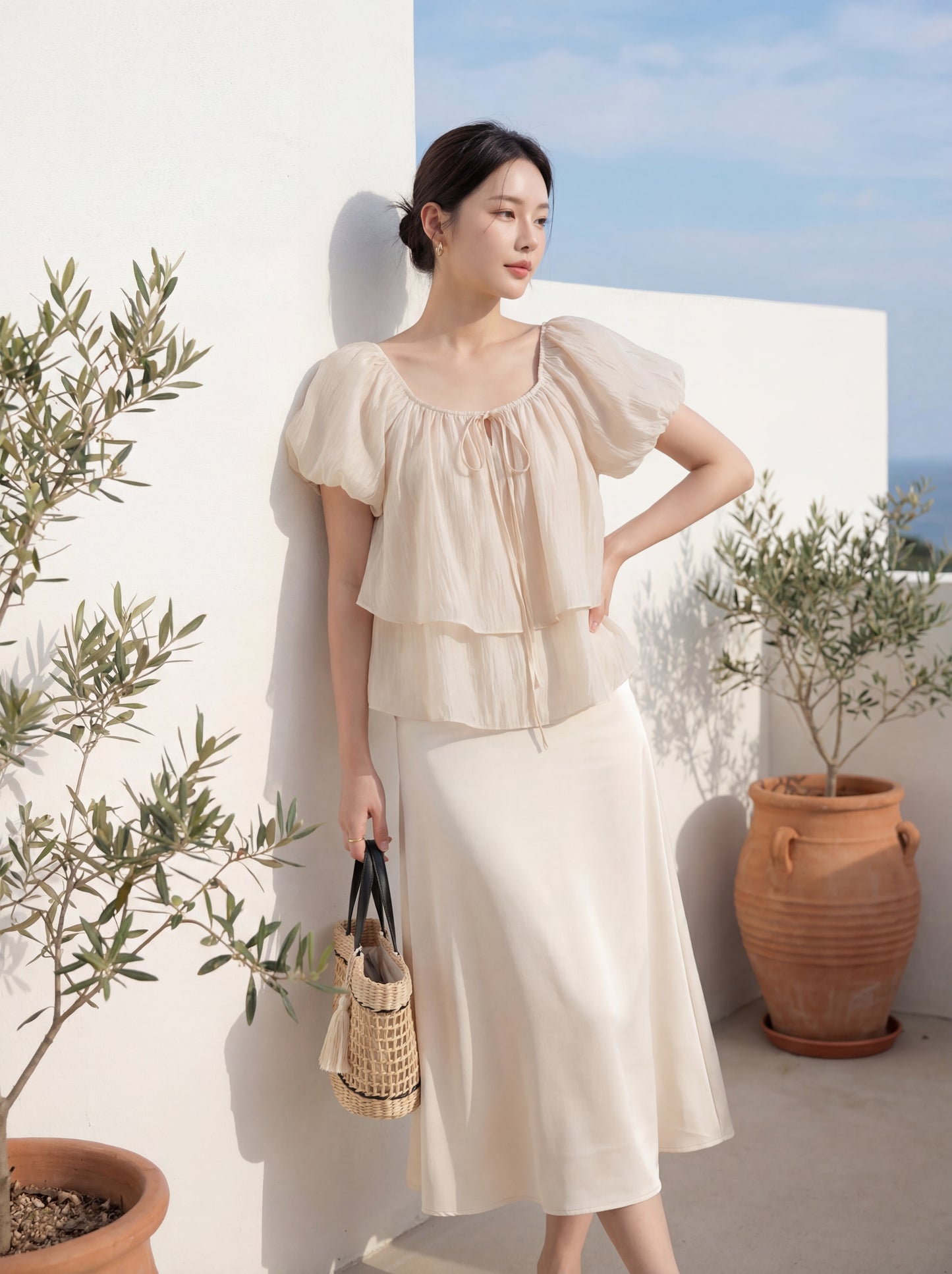 ダブルフリルパフスリーブブラウス