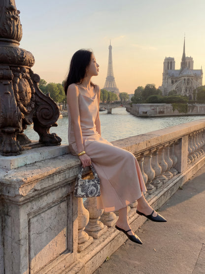 高級光澤緞面吊帶連身裙