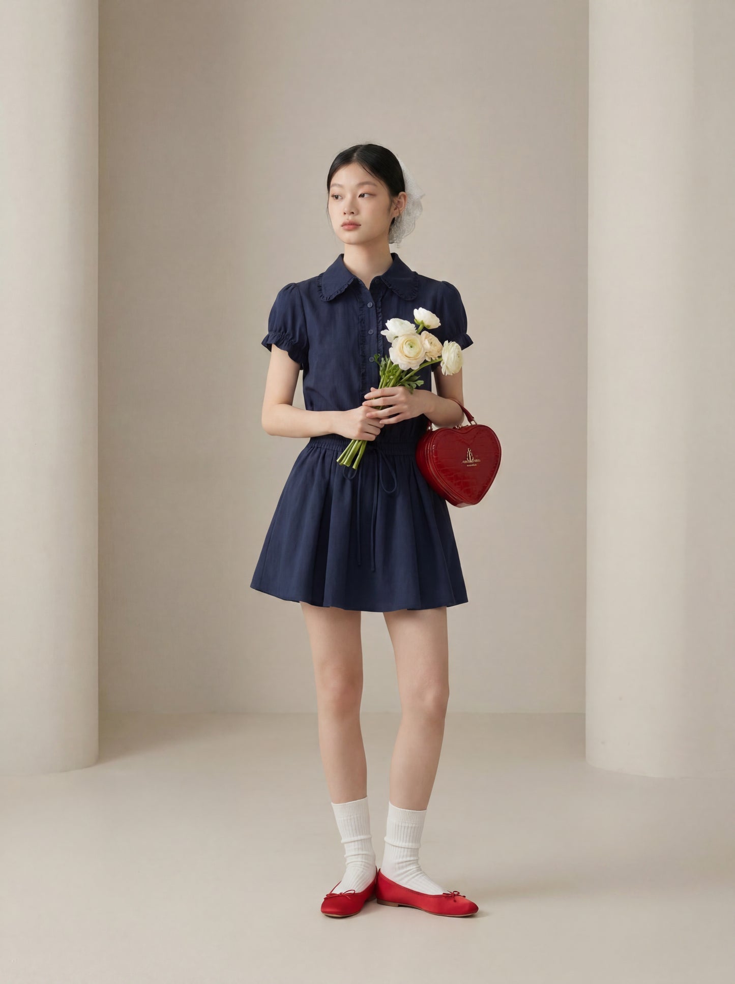 シンプルエレガント半袖ワンピース