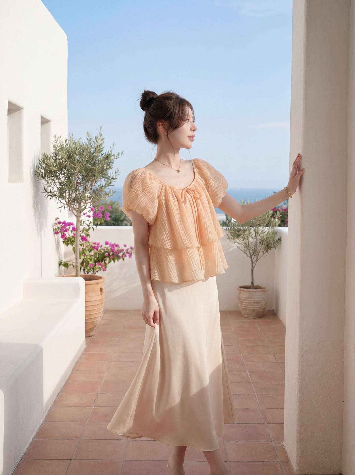 ダブルフリルパフスリーブブラウス