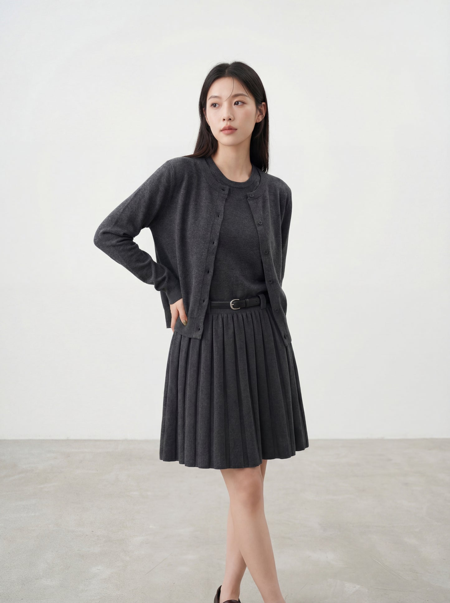 長袖針織開衫＋背心壓褶連身裙套裝