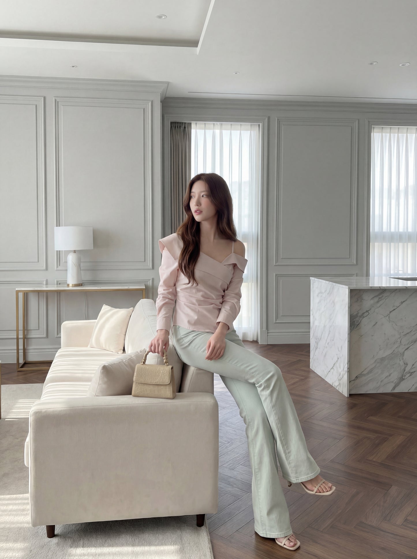 不對稱交叉領露肩小衫