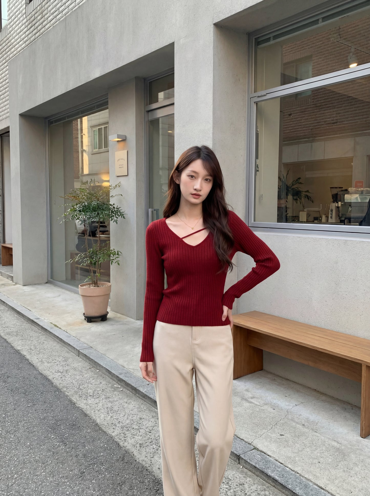 純欲V領掐腰打底針織衫