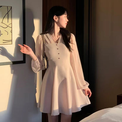 法式氣質透視拼接長袖連身裙 杏色 模特實穿