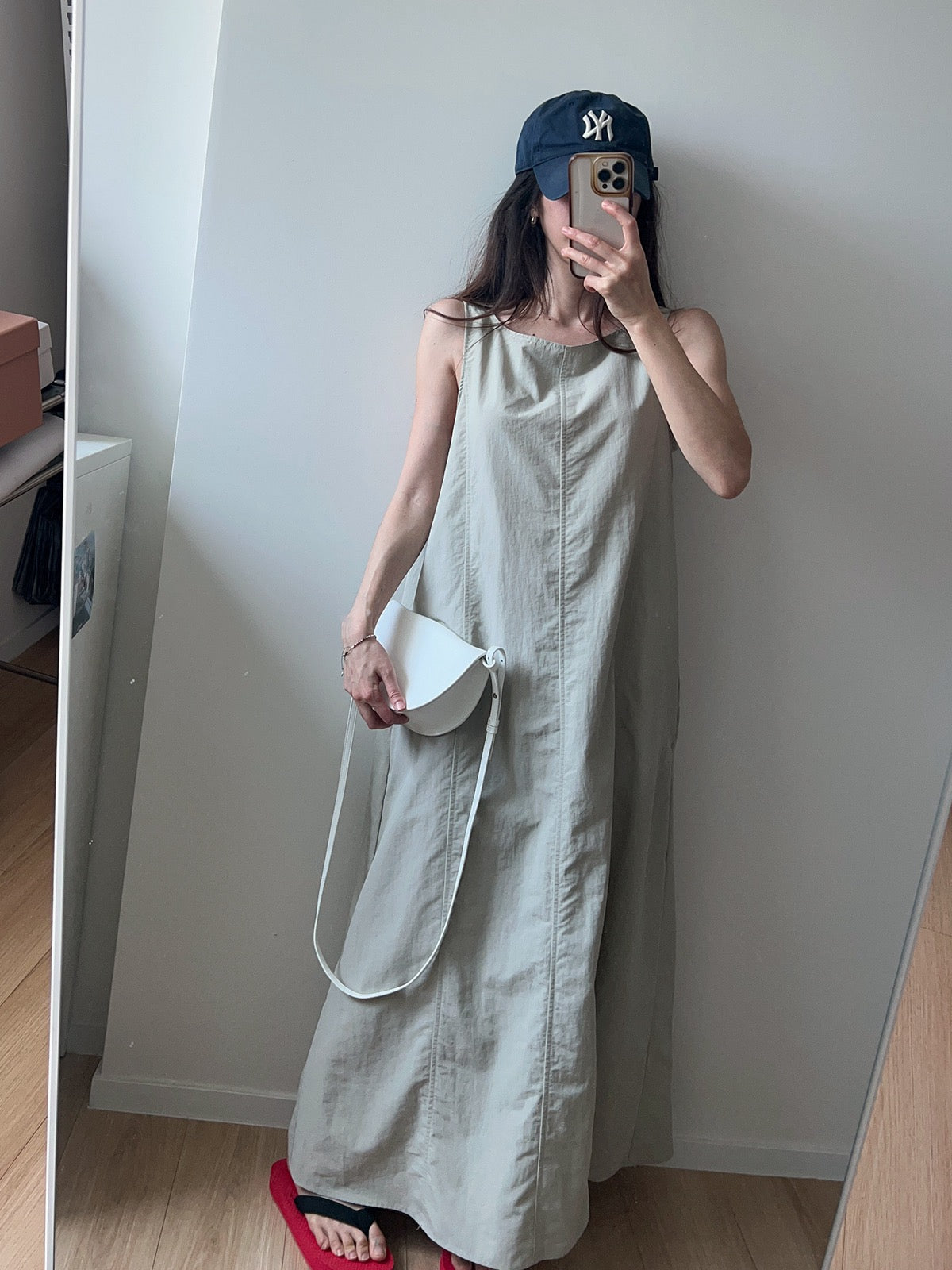 Khaki simple sleeveless loose maxi dress