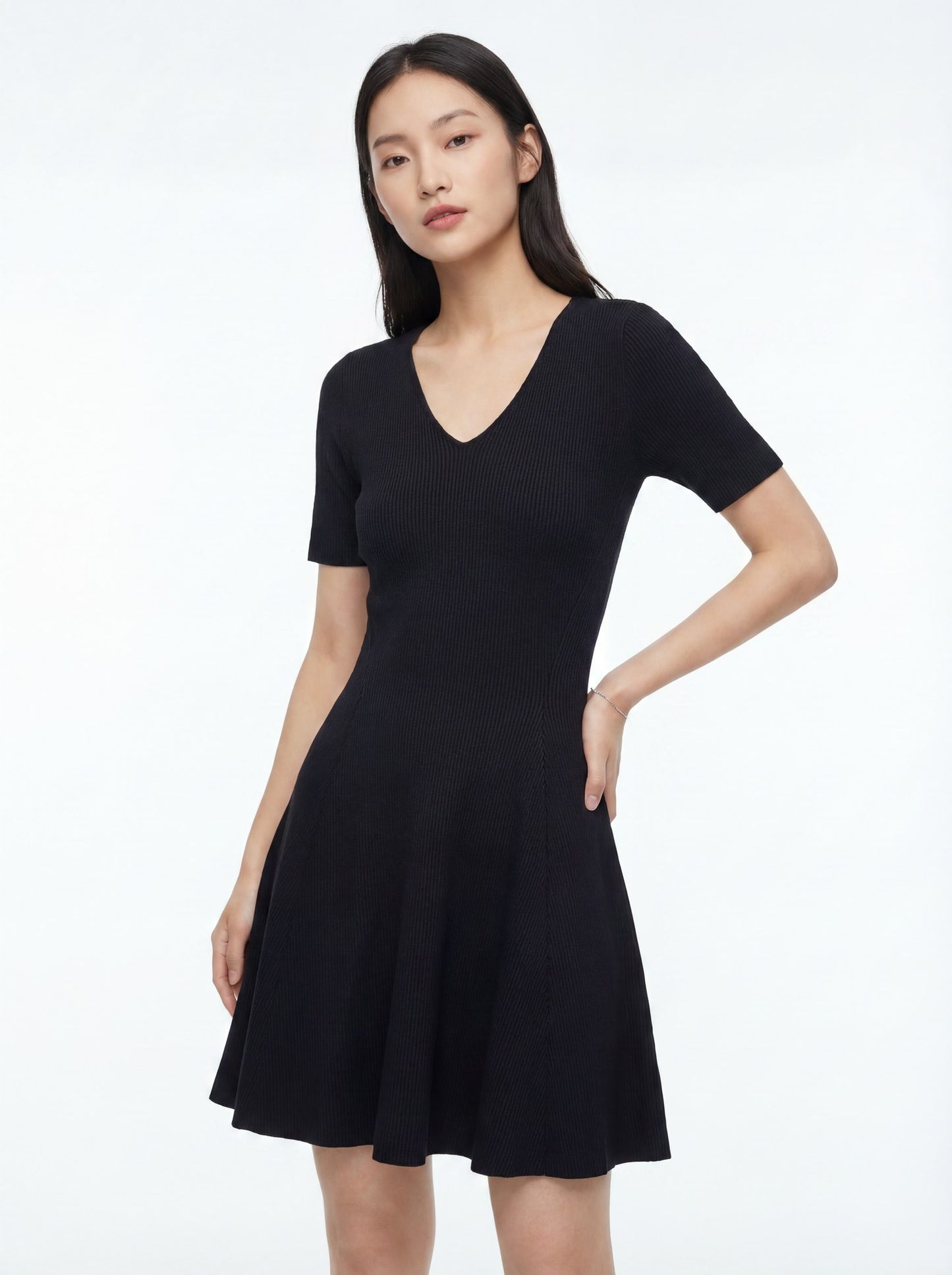 V領短袖針織連身裙
