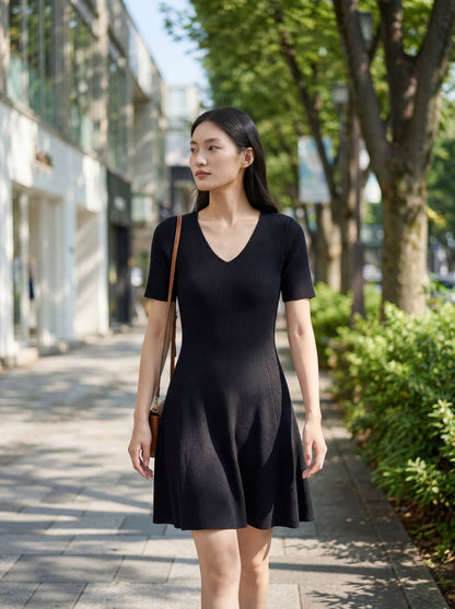 V領短袖針織連身裙