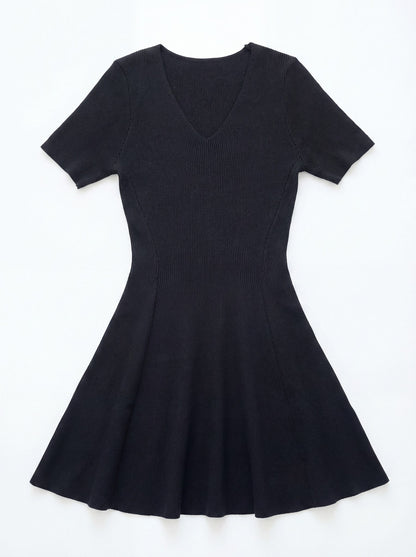 V領短袖針織連身裙