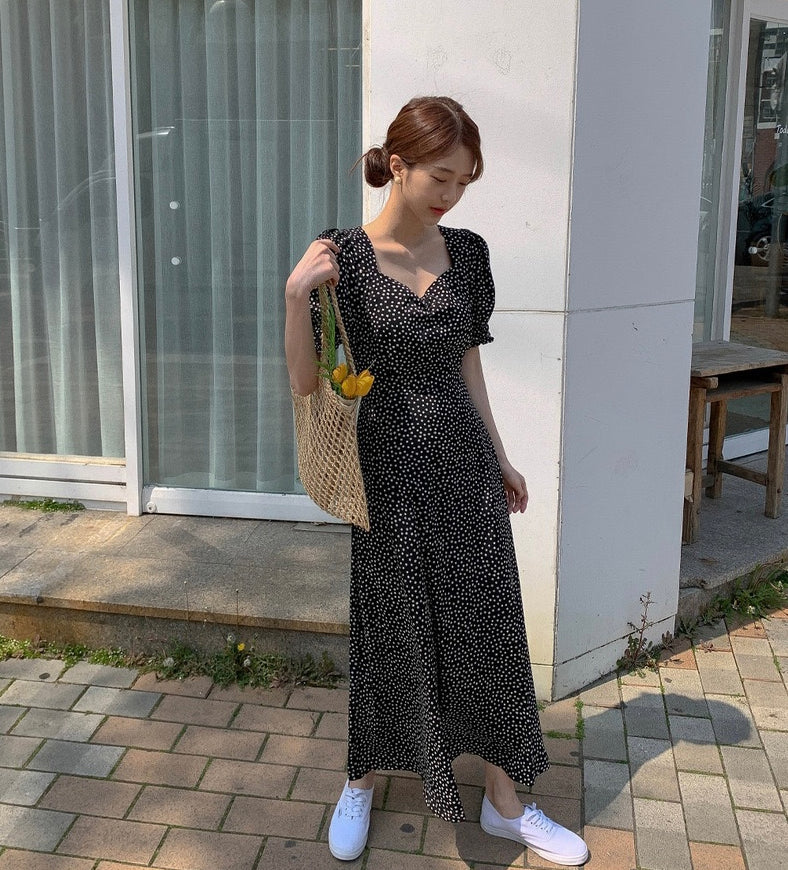 ドット柄スクエアネックワンピース